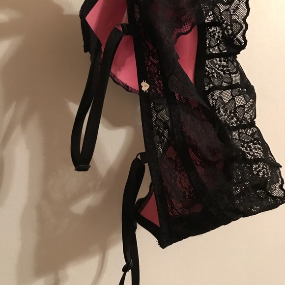 Victoria’s Secret Bralette XS black lace - Picture 3 of 3